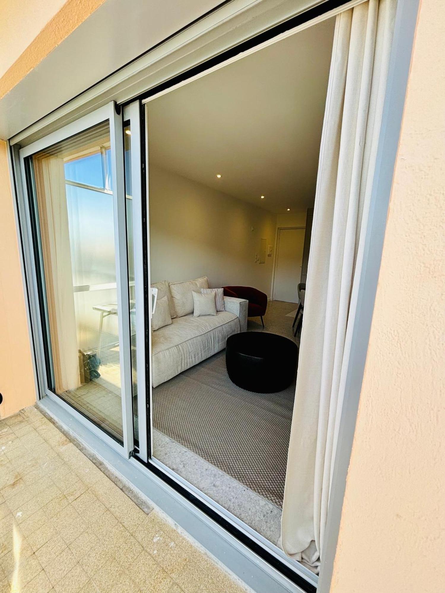 Appartement 5*, Vue Mer Et Acces Plage กาวาแลร์-ซูร์-แมร์ ภายนอก รูปภาพ