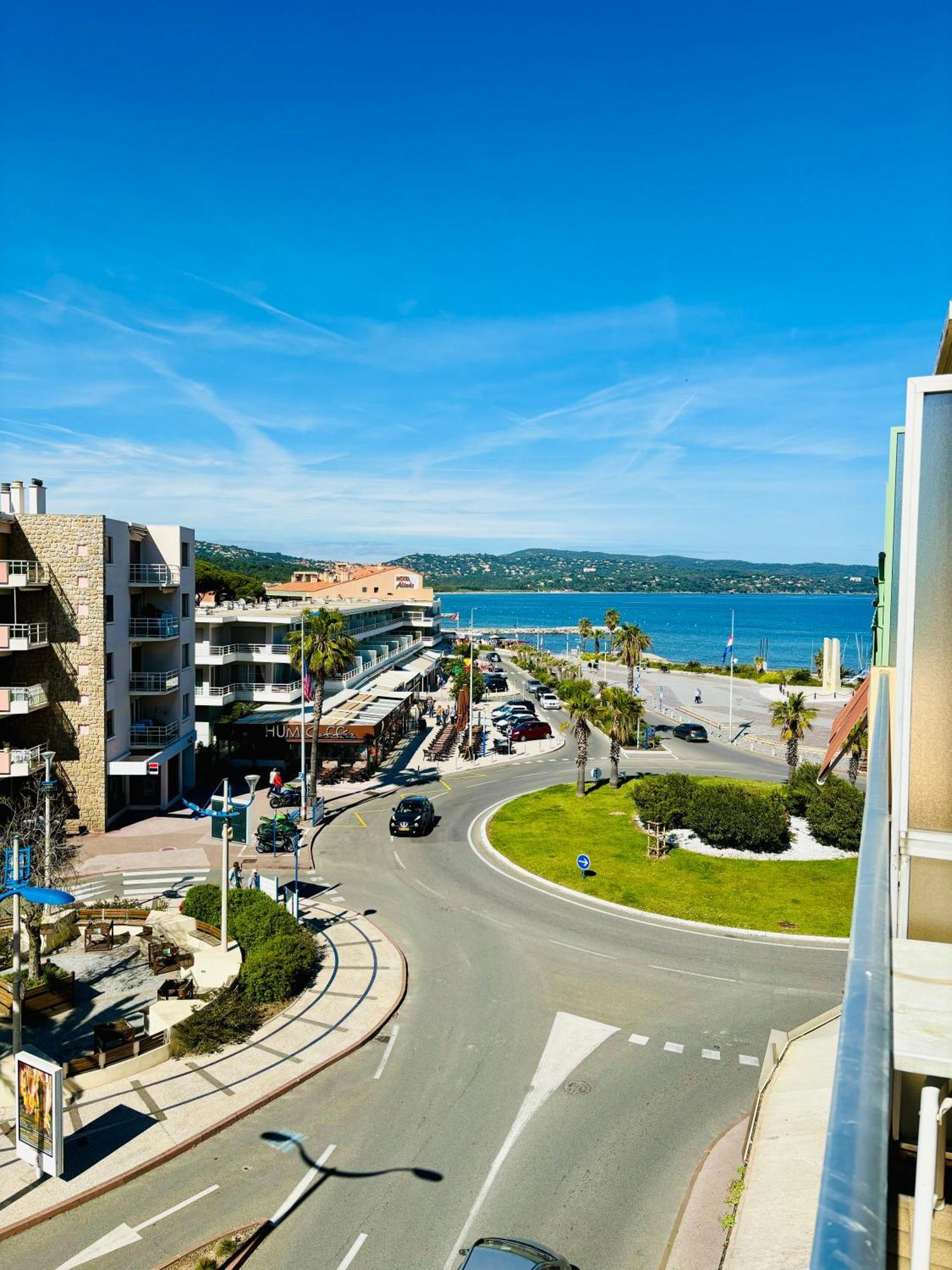 Appartement 5*, Vue Mer Et Acces Plage กาวาแลร์-ซูร์-แมร์ ภายนอก รูปภาพ